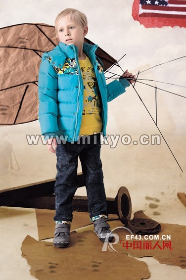 街头炫酷风格童装大眼蛙,为品位找到依托的场所