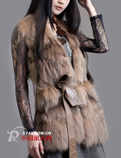 热烈祝贺法国巴藜雨女装太原店隆重开业