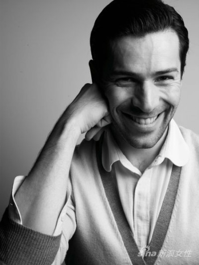 法国高级时装设计师——艾历克西斯-马毕