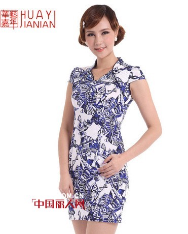 华艺嘉年女装 展现精致优雅的花样年华