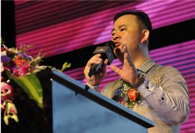 富贵鸟男装打造“中国绅士”