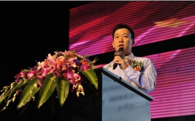 富贵鸟男装打造“中国绅士”