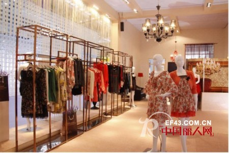 楚薇薇品牌女装全国商场专柜专卖火热招商中……