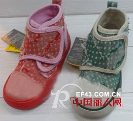 时尚狗狗品牌童鞋2012秋冬新品