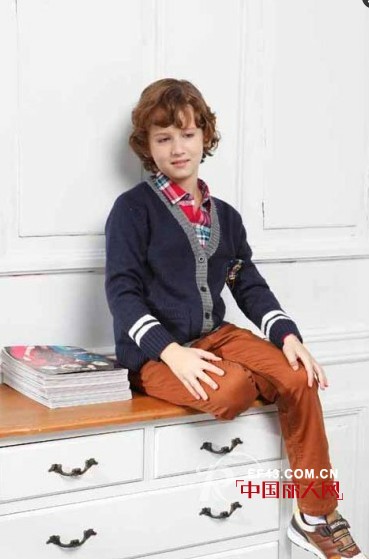 咔叭熊品牌童装 打造出完美的潮童形象