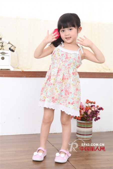 REDKINDER奇乐蜜儿童装  保持自身的独特风格