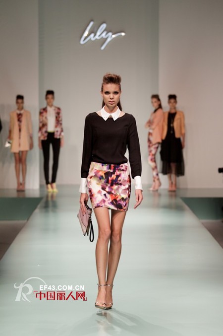 行走在春的光影中 ——LILY2013春季新品发布秀
