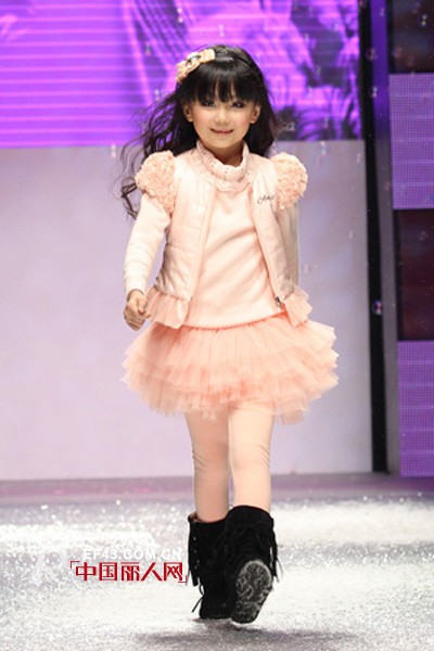 “安迪鹿儿”(ANDIL)童装奔走在时尚的前沿