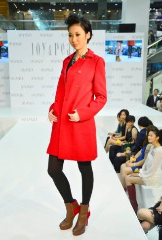 与梦想飞翔 Joy & Peace全新2012秋冬系列