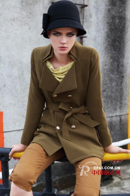 她之曲品牌女装  时尚大气展现“她”的曲线美