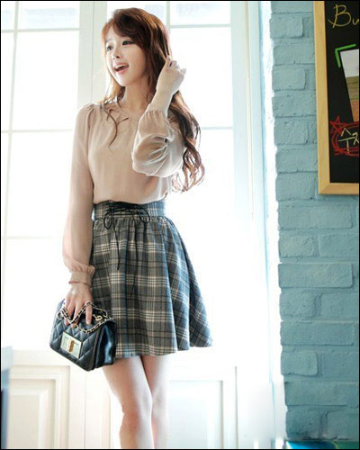 秋季韩范服饰巧搭配  清新时尚搭出来