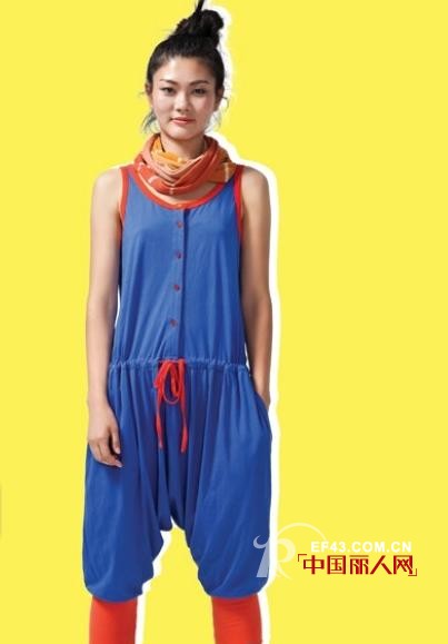 “MOVEUP幻走”女装  抛开奢华表象回到初始