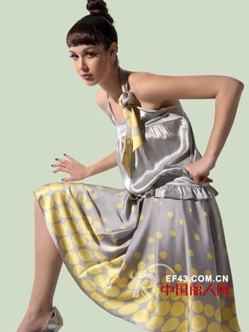 excZeOlOlZent时尚女装 展现出女性高雅与尊贵