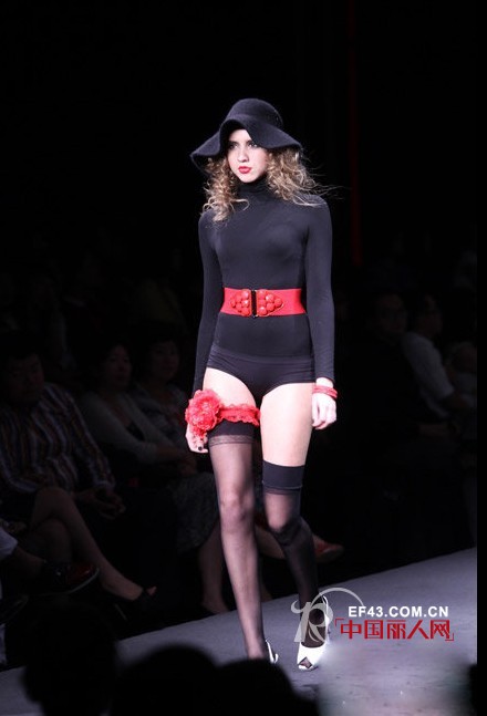 名师浪漫内衣展演压轴大连 不止是性感!