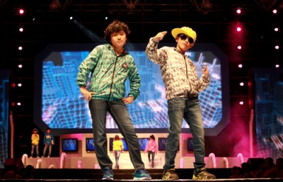 “汇强成势”七波辉2013年春夏青少年服饰潮流发布会隆重召开