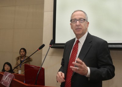 美国康奈尔大学将终止与阿迪达斯的商务合作关系