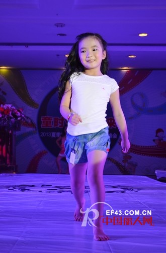 “童时代.赢未来” 小百亨童装2013夏季新品发布会暨战略峰会圆满成功