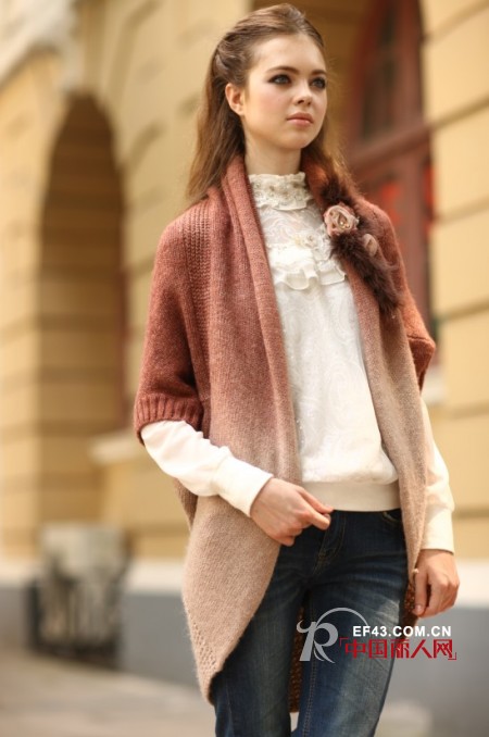 伊珀比迩时尚女装  与你的美丽邂逅