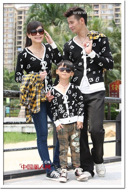 迪丽丝亲子装  品味时尚,感受温馨