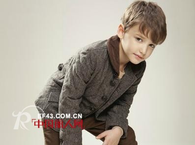 “从距离中寻求接近”红蜻蜓童装伴你快乐飞行