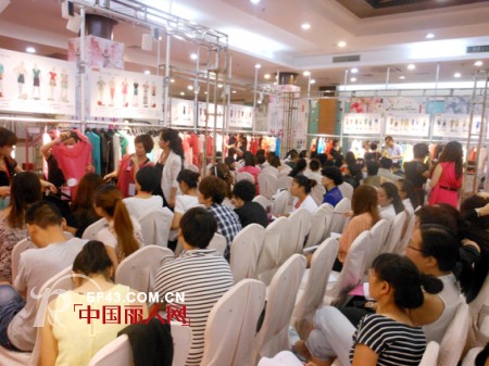 Sevablm施华布朗女装品牌2013春夏时装发布