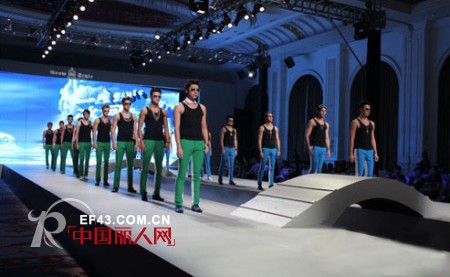 祝贺新升流派品牌男装2013春夏订货会圆满结束