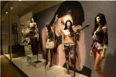 国际知名时装零售巨头H &M南宁万象城盛大开业