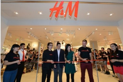国际知名时装零售巨头H &M南宁万象城盛大开业