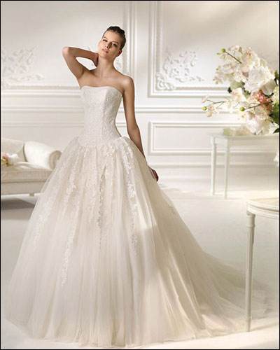 White One 2013春夏新款婚纱  浪漫公主梦