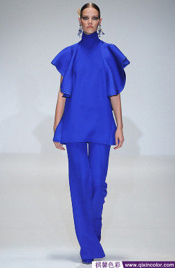 GUCCI 色彩缤纷 让假日心情纵情放飞