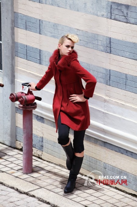 她之曲欧韩时尚女装 都市职业女性的衣橱