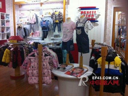 热烈庆祝铅笔俱乐部童装上海龙之梦开业