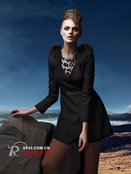 经典故事女装  打造自己独特的风度美