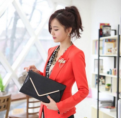 微胖界MM福星嫁到  小西装搭出苗条身材