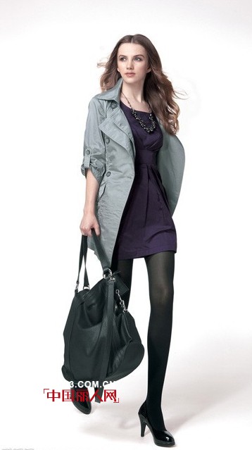 水木一村时尚女装  做您身边的折扣专家