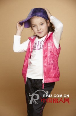 三点水童装推出6个系列梦幻新品闪耀水晶之秋