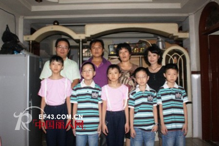 叮当猫童装陪伴潮阳五胞胎度过欢庆的双节