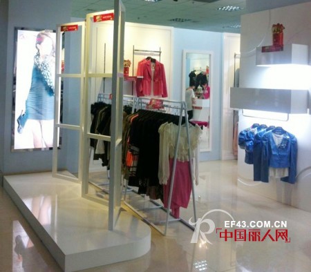 大连市世达购物广场阿珍妮旗舰店即将盛大开业