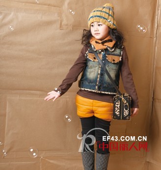 时尚小鱼童装捎上浓浓的祝福  祝中秋佳节月圆人更圆