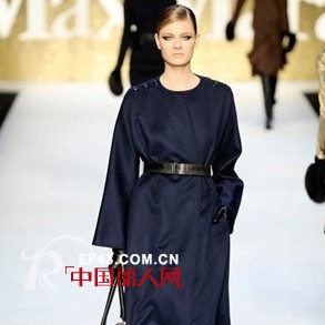 别致腰带打破整体臃肿 系出苗条身材“小蛮腰”