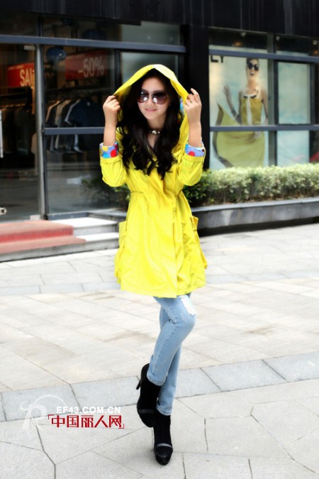 兰萱秀格品牌女装 诠释现代都市女性的时尚魅力与温柔