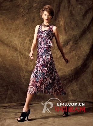 西班牙时尚品牌LA PRAZL法瑞姿女装 女人味十足