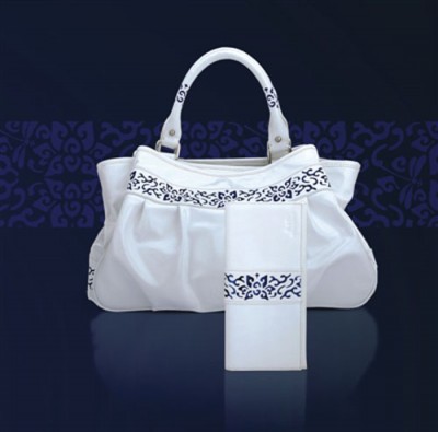 红蜻蜓“一牌多品” 引领东方时尚