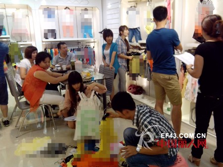 汕头七彩虹米咪咔童装2013年“大印象”春夏订货会举办圆满成功