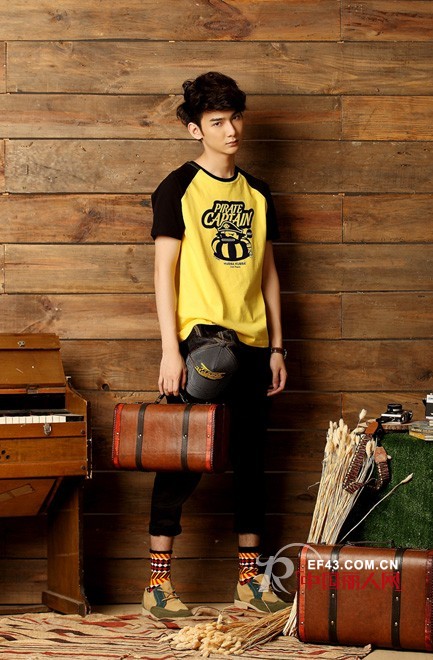 Holymoly时尚休闲服  在这个季节秀出你的潮流着装