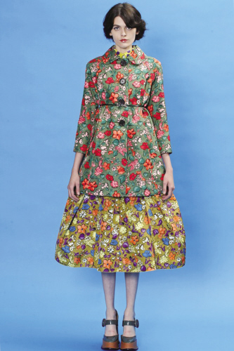 2013服装流行趋势 抢眼的花卉图案