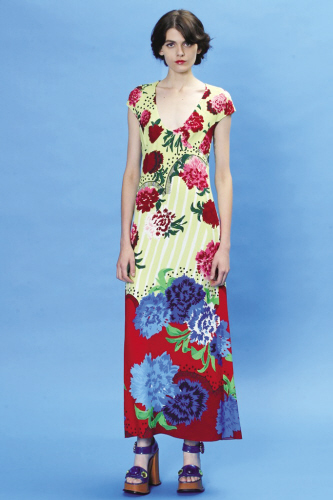 2013服装流行趋势 抢眼的花卉图案