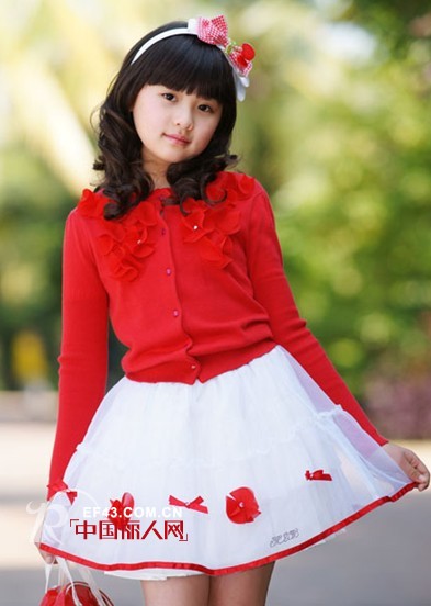 摩登小姐童装 衬托出每位孩子最迷人的风采