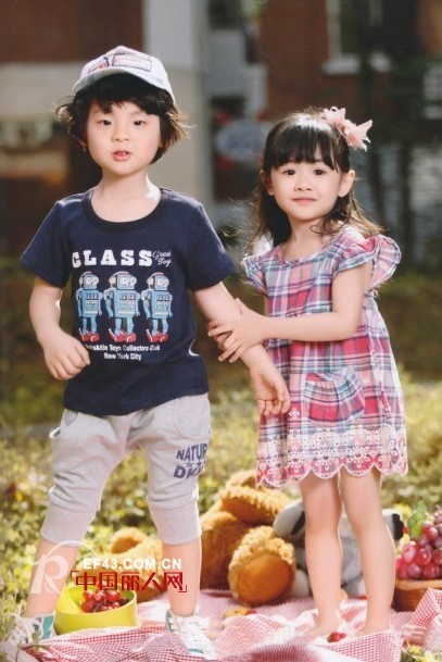1+2=3童装:让孩子告别单调的衣橱,开始时尚新生活