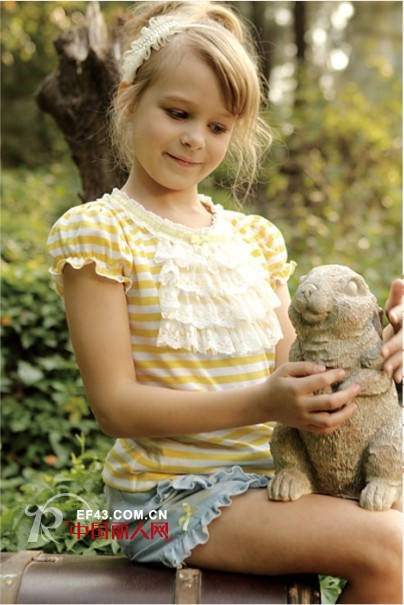 小猪噜噜童装带来中秋国庆双节祝福